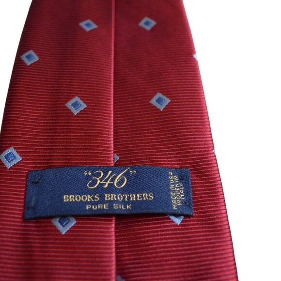 Brooks Brothers "346" Men's Silk Tie Red With Blue White Accented Diamonds - Picture 3 of 6